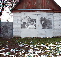 Image showing garage with iron gates