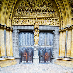 Image showing rose window weinstmister  abbey in london old church door and ma