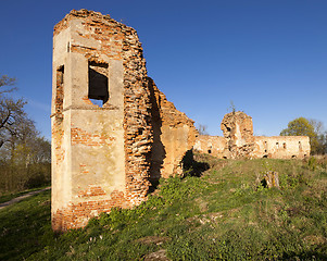 Image showing the ruins of an old building  