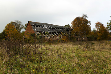 Image showing the ruins of an old building  