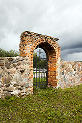 Image showing the ruins of an old building  