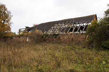 Image showing the ruins of an old building  