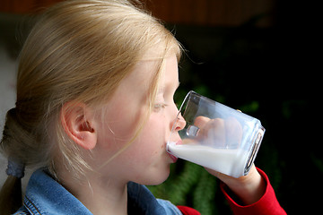 Image showing Drink milk!