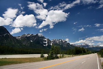 Image showing Icefields Parkway in Canada