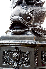 Image showing historic   marble  statue in old city   london  