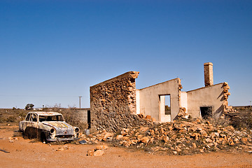 Image showing old car and ruins