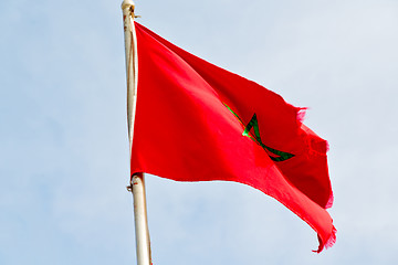 Image showing tunisia  waving flag in the blue sky  colour  wave