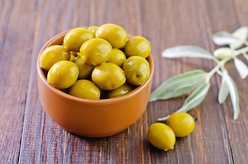 Image showing green olives