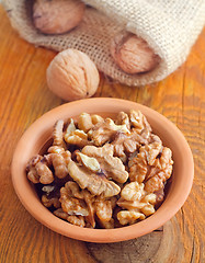 Image showing walnuts