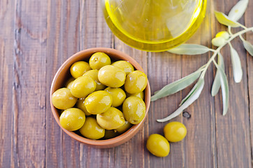 Image showing green olives