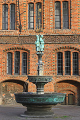 Image showing Marktkirche Fountain Hannover