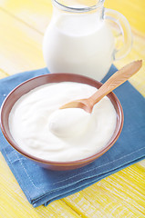 Image showing sour cream and milk