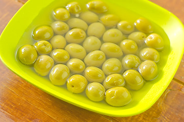 Image showing green olives