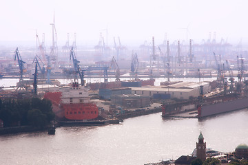 Image showing Port of Hamburg in the fog, Germany