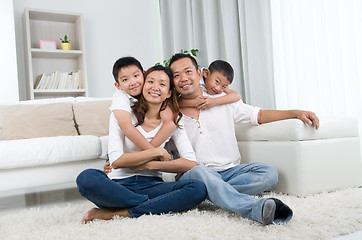 Image showing asian family