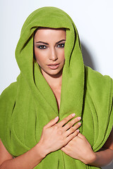 Image showing Woman with smokey makeup and green turban