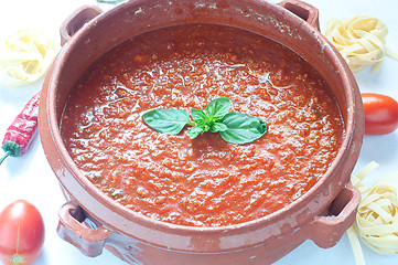 Image showing Tomato sauce in a clay pot