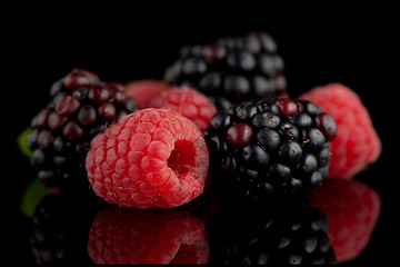 Image showing Blackberry and raspberry