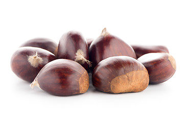 Image showing Chestnuts with shell 