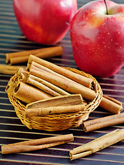 Image showing apples and cinnamon