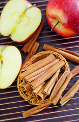 Image showing apples and cinnamon