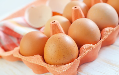 Image showing raw eggs