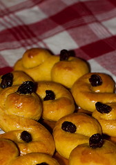 Image showing traditional saffron bun