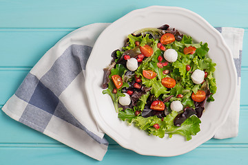 Image showing Green salad on plate