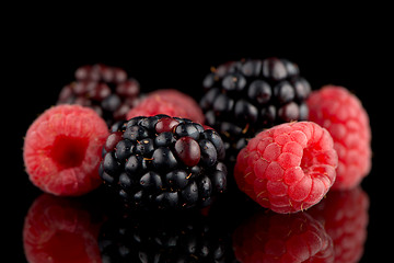 Image showing Blackberry and raspberry