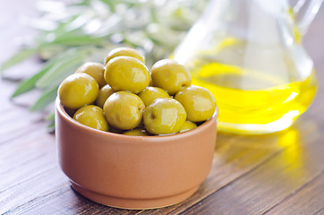 Image showing green olives