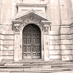 Image showing st paul cathedral in london england old construction and religio