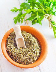 Image showing Dry parsley in the bowl, green parsley