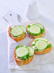 Image showing bread with cucumber