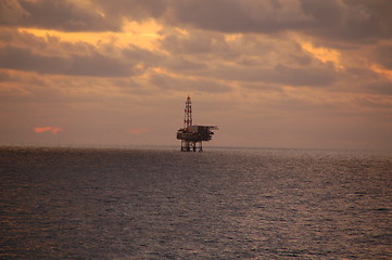 Image showing Oil Rig 05.10.2007