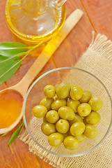 Image showing green olives