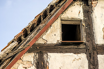 Image showing Old frame house