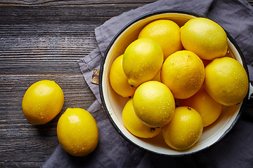 Image showing fresh wet lemons