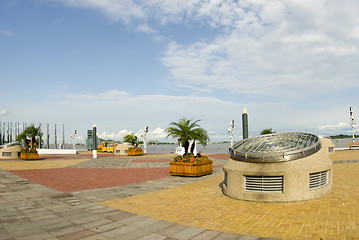 Image showing malecon 2000 guayaquil ecuador