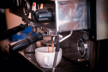 Image showing preparing coffee in cafe