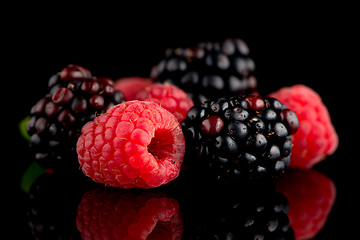 Image showing Blackberry and raspberry