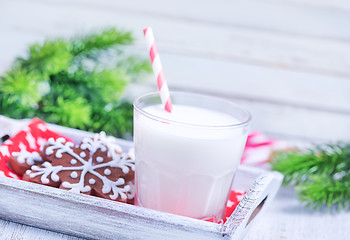 Image showing cookies with milk