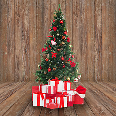 Image showing christmas tree and presents