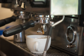 Image showing preparing coffee in cafe