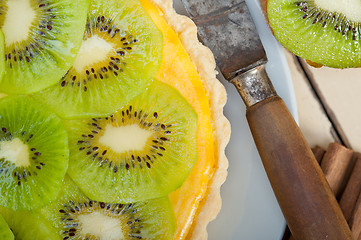 Image showing kiwi  pie tart and spices