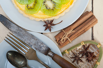 Image showing kiwi  pie tart and spices