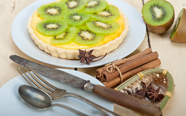 Image showing kiwi  pie tart and spices