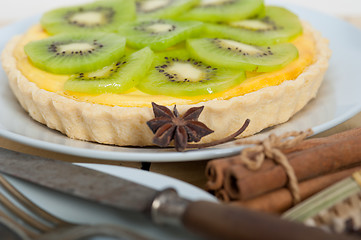 Image showing kiwi  pie tart and spices