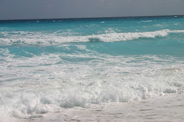 Image showing Caribbean waves