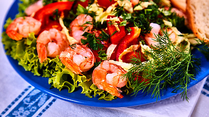 Image showing Green salad with shrimps