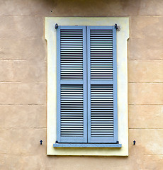 Image showing grey window jerago palaces    wood venetian blind  the concrete 